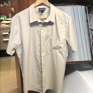 Patagonia men’s skiddore shirt size L